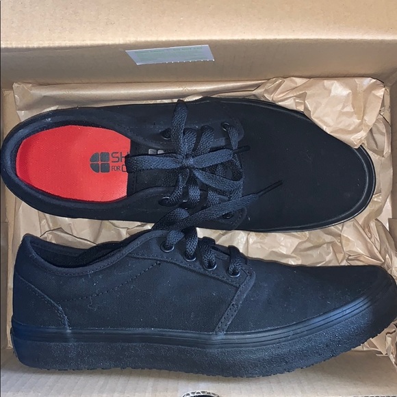 canvas slip resistant shoes